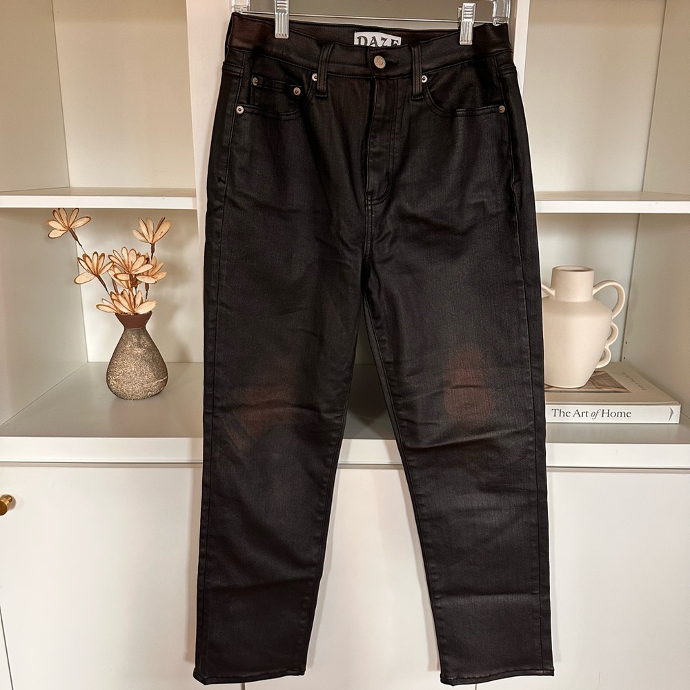 Daze Women's Black Coated Jeans